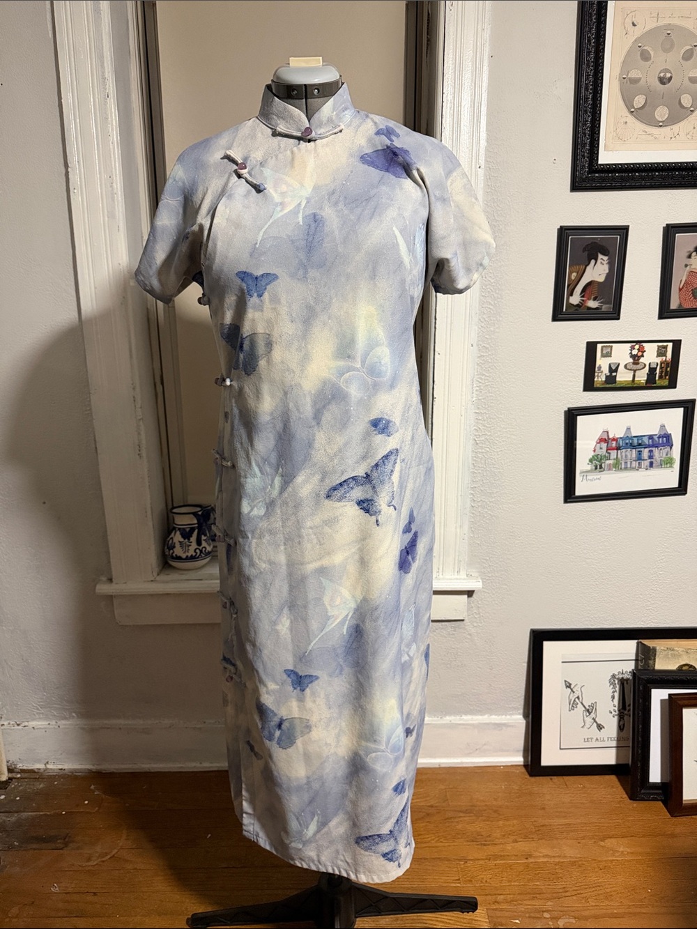 Elegant Blue Floral Cheongsam Midi Dress